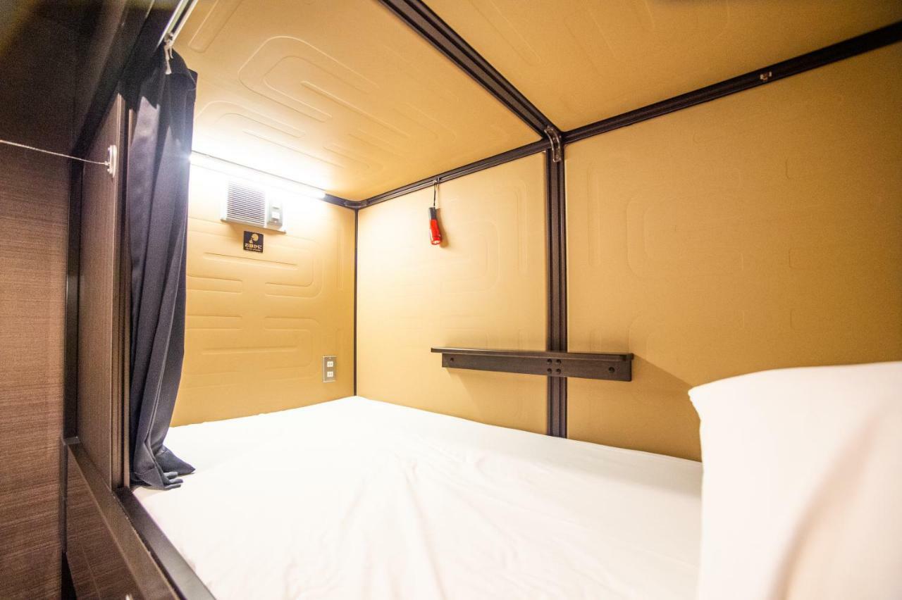 Capsule Hotel Hakodate Luaran gambar